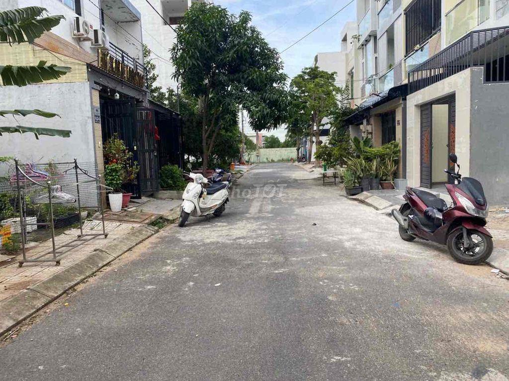 chính chủ bán giá cắt lỗ đường 990- Phú hữu (Q9 cũ)
