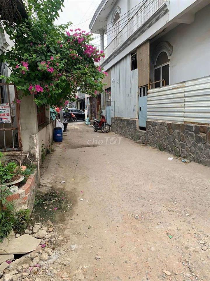 cần bán 236,2m2 đất thổ cư không dính quy hoạch 