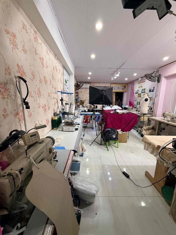 Cc cần bán Nhà Phú Mỹ Bình Thạnh Giáp Q1