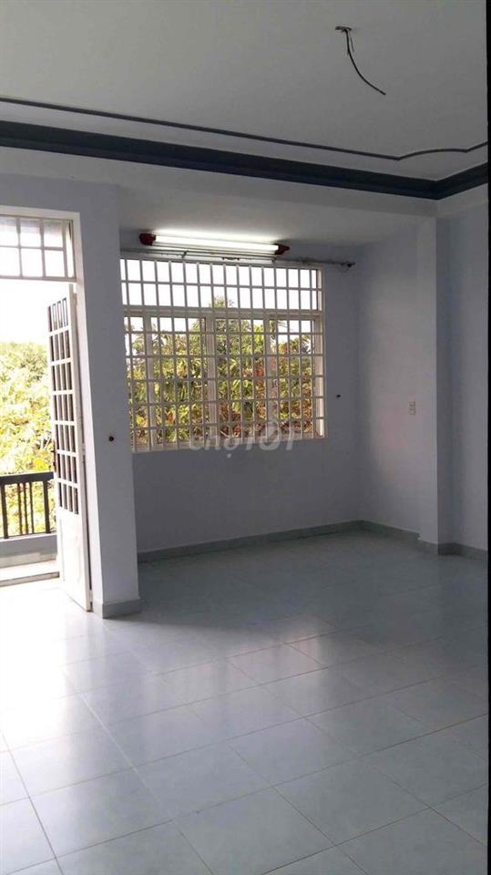 Bán nhà mặt tiền Đường số 5 đối diện công viên Tân Phú