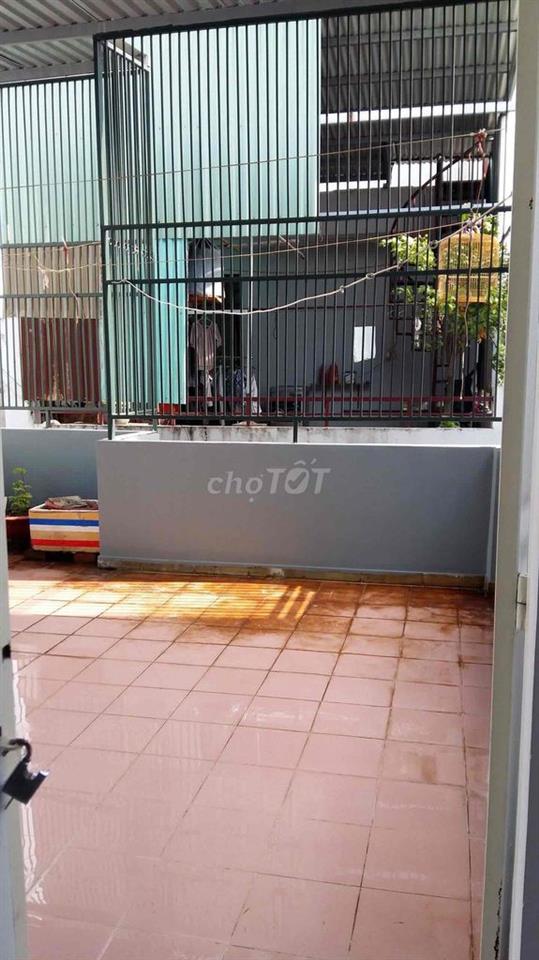 Bán nhà mặt tiền Đường số 5 đối diện công viên Tân Phú