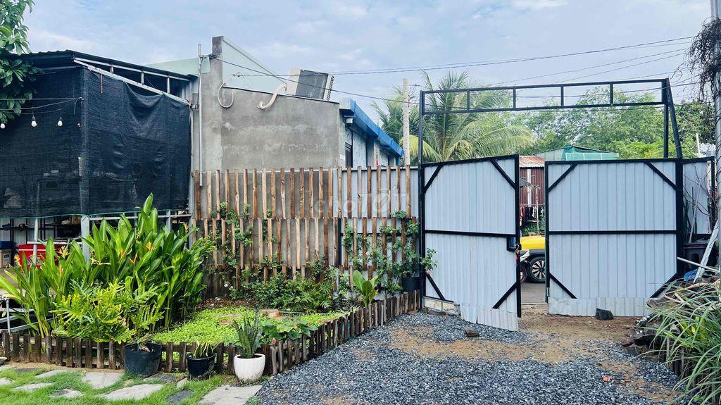 cần tiền bán gấp đất thổ cư và vườn