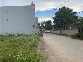 đất đường số 8