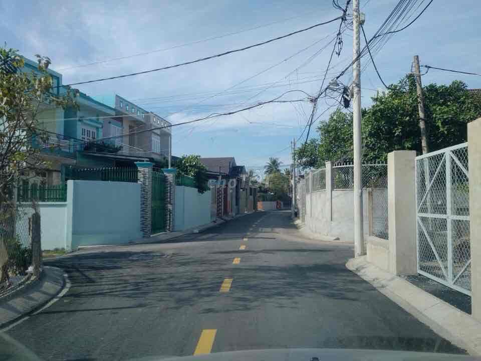 Bán đất mặt đường 21 Nguyễn Xiển