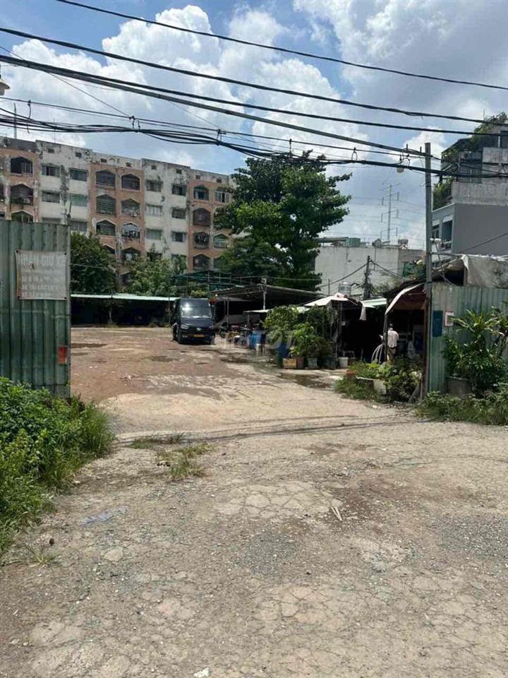 cho thuê mbkd đất trống phạm văn đồng