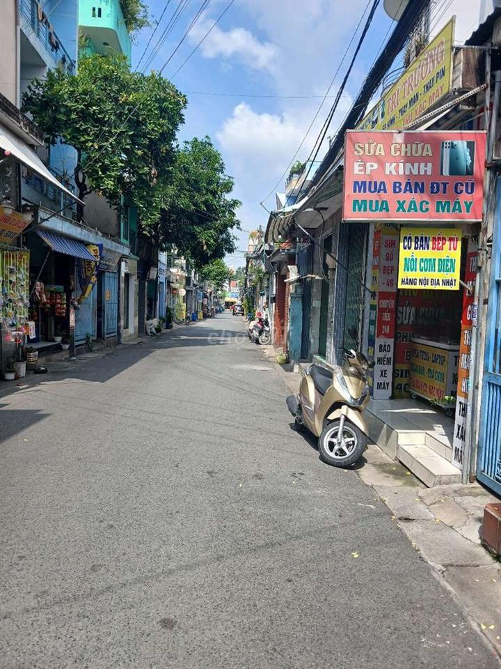 PHÒNG TRỆT, ĐẸP, RẺ CÁCH CỔNG KCN SÓNG THẦN 50m