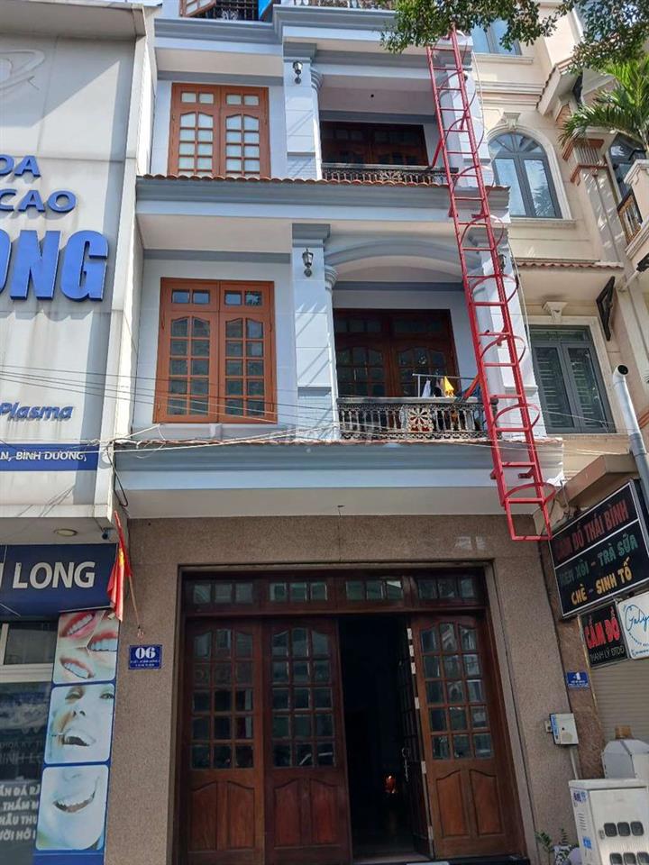 PHÒNG VIP, NGAY CỔNG KCN SÓNG THẦN