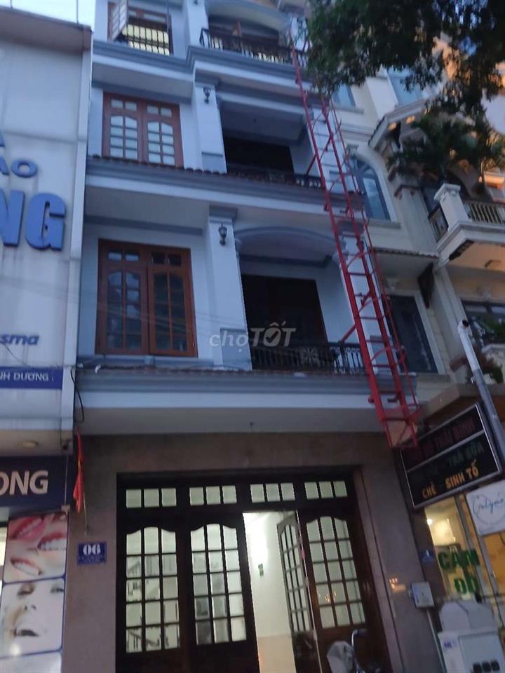 PHÒNG VIP CÁCH CỔNG KCN SÓNG THÂN 100m