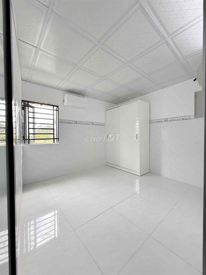 PHÒNG TRỌ UFM LONG TRƯỜNG (cách trường 100m 1p đi bộ)