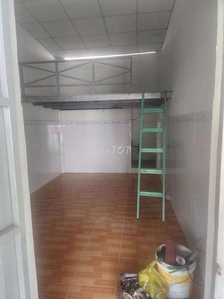 phòng ngay ngã tư Bình Triệu 