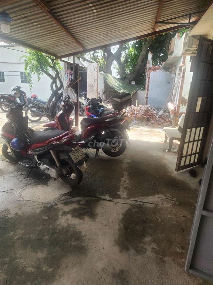 phòng ngay ngã tư Bình Triệu 