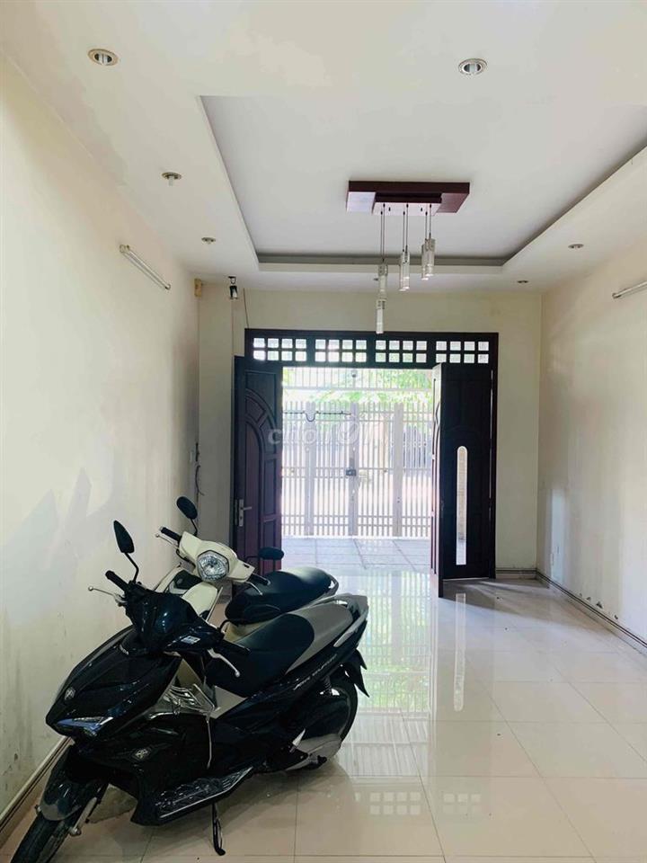 Ký túc xá Lê Văn Việt Quận 9 (Thủ Đức)
