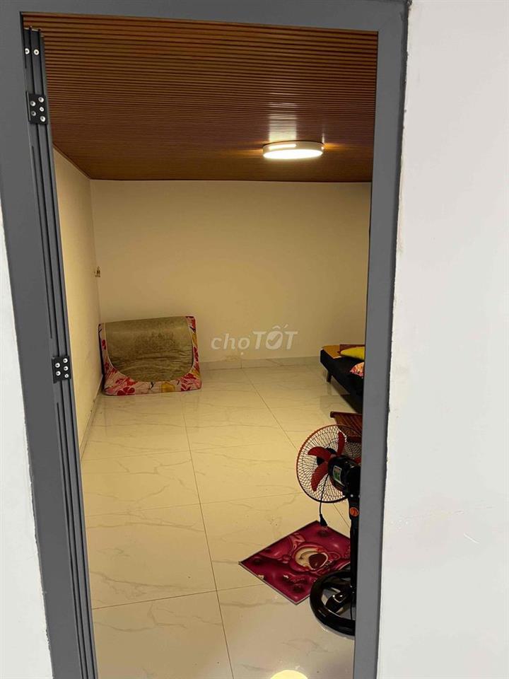 nhà dư cần cho thuê