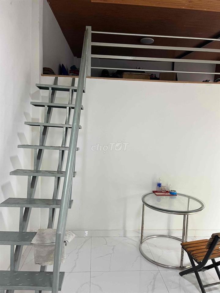 nhà dư cần cho thuê