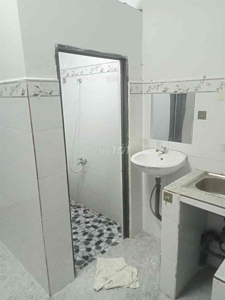 nhà trọ nho nhỏ xinh xinh , tại trung tâm thành phố Thủ Đức