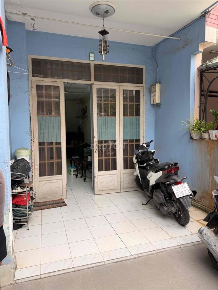 Nhà bán khu dân cư an ninh, sạch đẹp, kế trường tiểu học Hiệp Phú