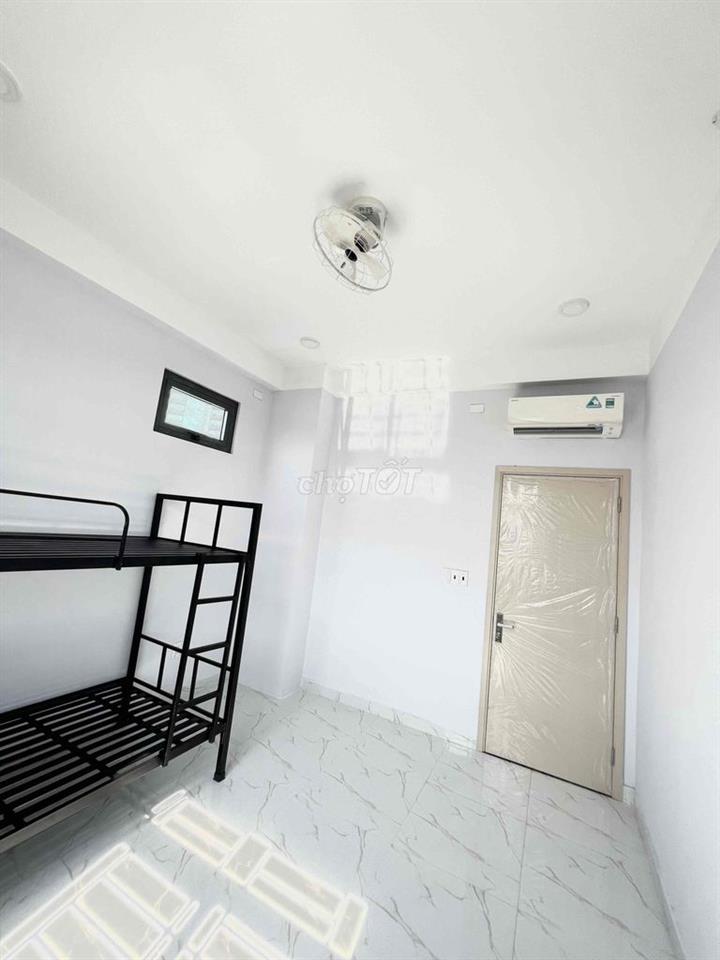 Phòng Cửa sổ Trời, Thoáng mát, Sạch đẹp, Kế Q2, Gần Ga Metro