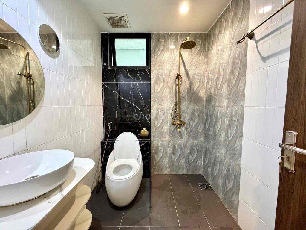 CHUNG CƯ FULL NỘI THẤT STUDIO VÀ GÁC BAN CÔNG RIÊNG