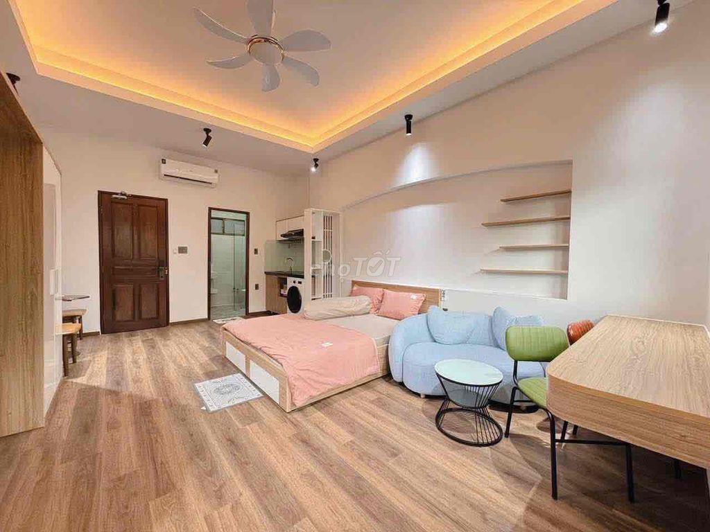 STUDIO BAN CÔNG FULL NT LAKEVIEW - ĐỖ XUÂN HỢP - SONG HÀNH