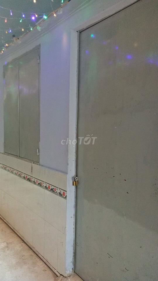 Nhà trọ gần GigaMall Phạm Văn Đồng, P. Hiệp Bình, 40m2, có gác suốt.