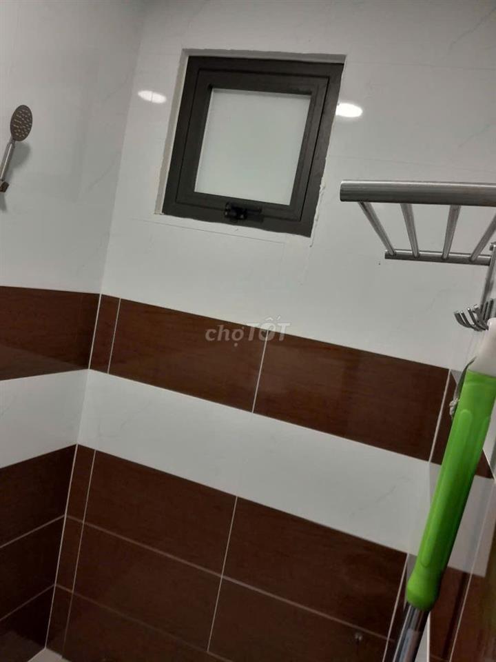 Cho thuê phòng rộng đối diện ĐH Luật