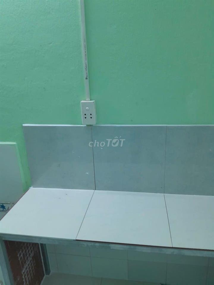 Cho thuê phòng trọ ngay chợ Bình Triệu đối diện Đại học Luật