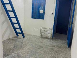 Cho Thuê Phòng Gần Khu CNC giá 2tr4