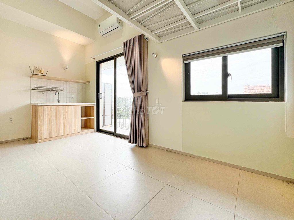 DUPLEX BAN CÔNG MỚI XÂY NGAY KHU CNC - UFM