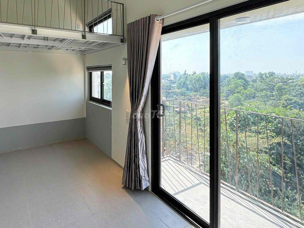 Duplex ban công mới xây ngay ĐH Tài Chính - Marketing - Khu CNC
