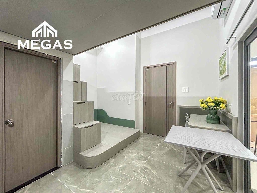 STUDIO BAN CÔNG FULL NỘI THẤT NGAY NGÃ TƯ THỦ ĐỨC - SPKT
