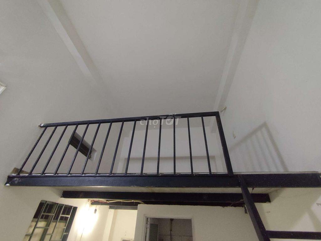 Phòng trọ yên tĩnh, có gác lửng, lối đi riêng