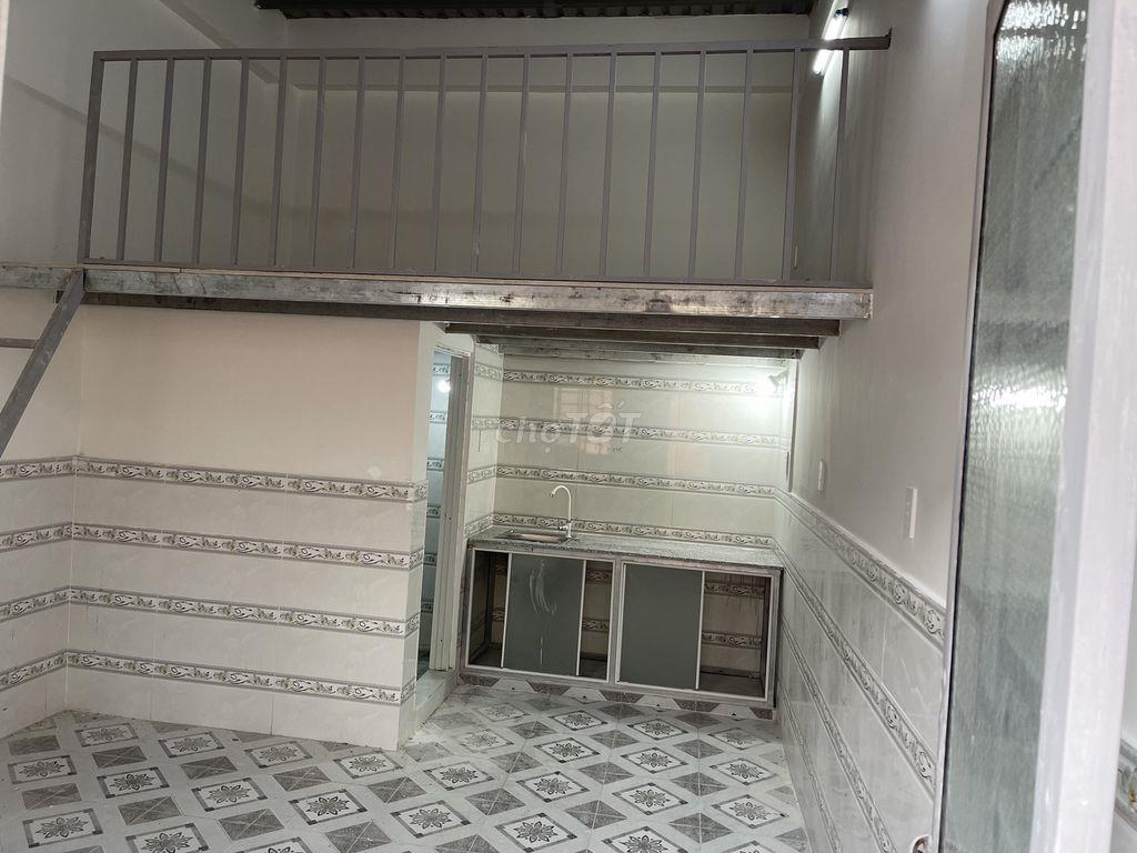 Phòng trọ 30m2 giá rẻ,an ninh,nhiều tiện ích,gần chợ,giờ tự do,..