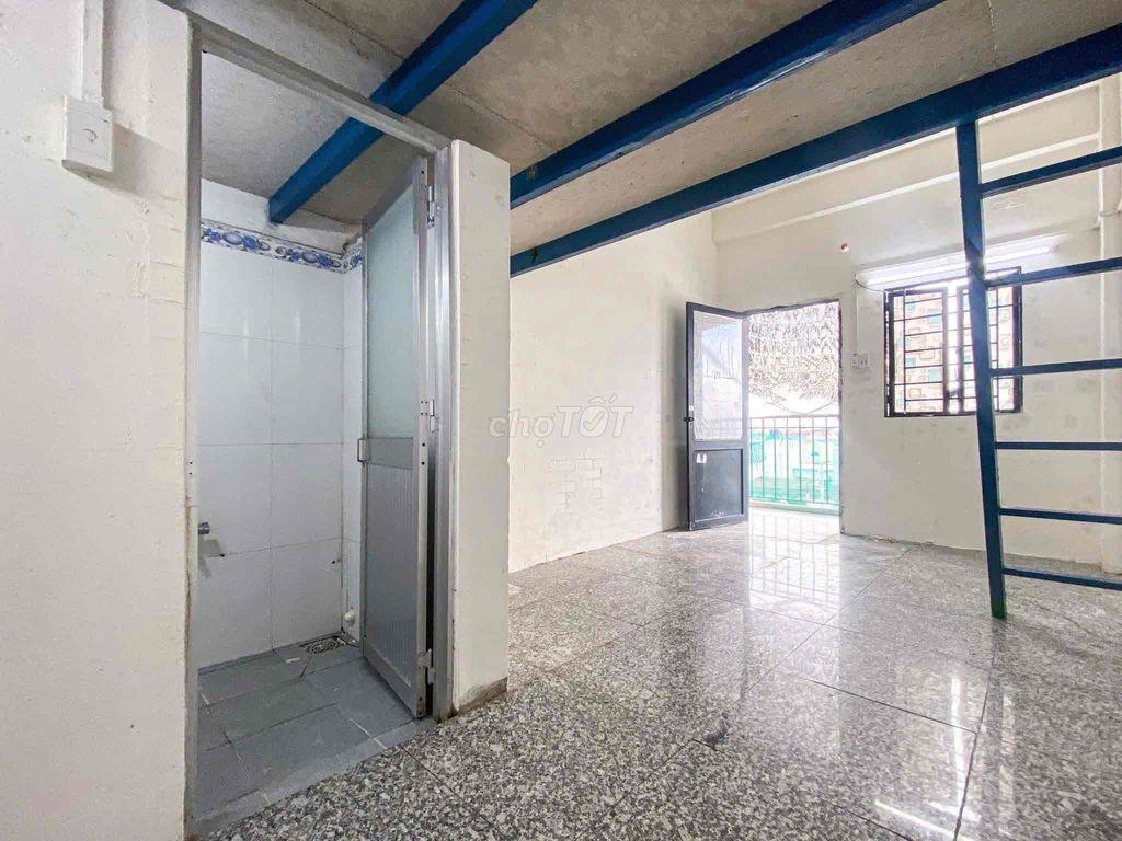 3.2Triệu /Tháng Phòng Đường Lò Lu Cạnh FPT, UFM, GTVT, HUTECH  Phòng R
