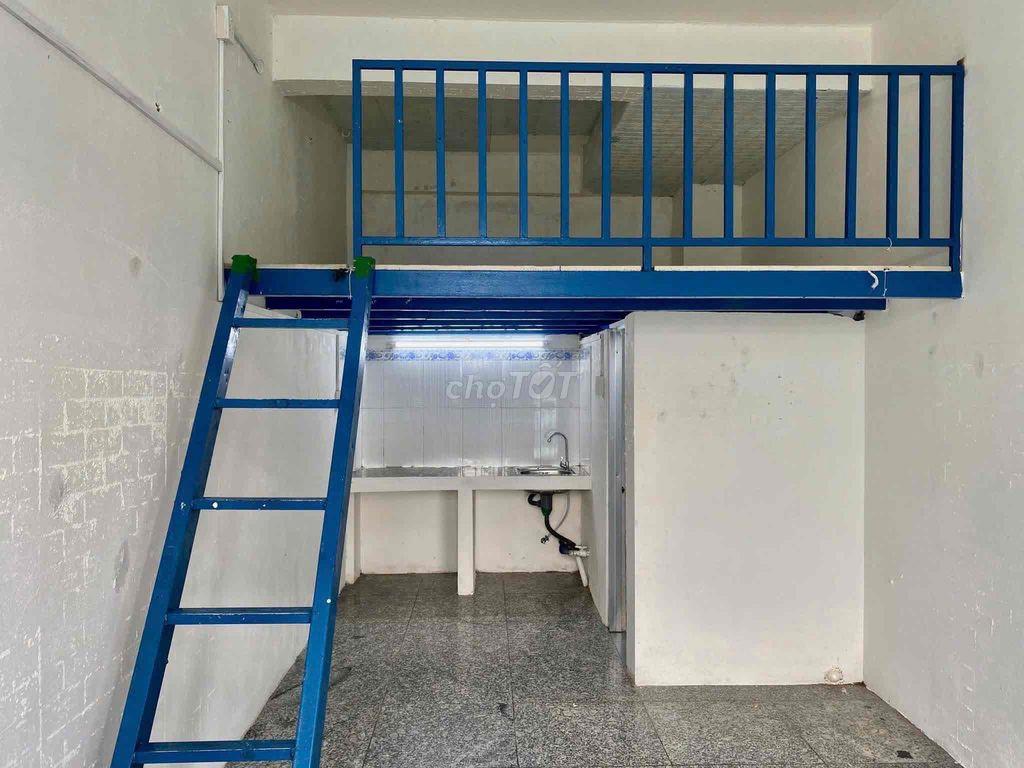 3.2Triệu /Tháng Phòng Đường Lò Lu Cạnh FPT, UFM, GTVT, HUTECH  Phòng R