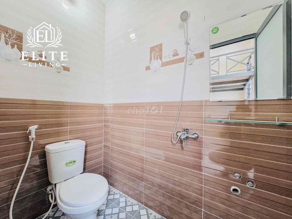 DUPLEX MỚI HOÀN THIỆN CÓ BAN CÔNG CỬA SỔ TRỜI NẰM NGAY NGÃ TƯ THỦ ĐỨC
