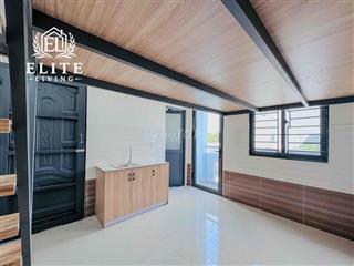 DUPLEX MỚI HOÀN THIỆN CÓ BAN CÔNG CỬA SỔ TRỜI NẰM NGAY NGÃ TƯ THỦ ĐỨC