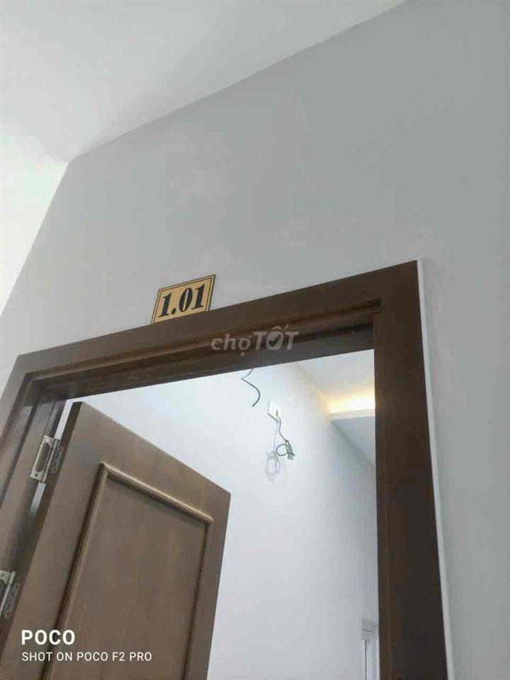 cho nhân viên văn phòng hoặc sinh viên nữ( ko cho dẫn bạn trai về).