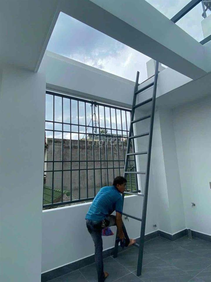 cho nhân viên văn phòng hoặc sinh viên nữ( ko cho dẫn bạn trai về).