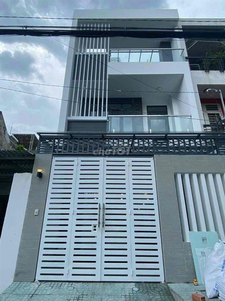 cho nhân viên văn phòng hoặc sinh viên nữ( ko cho dẫn bạn trai về).