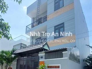 BAN CÔNG ! MÁY LẠNH ! MÁY GIẶT !!