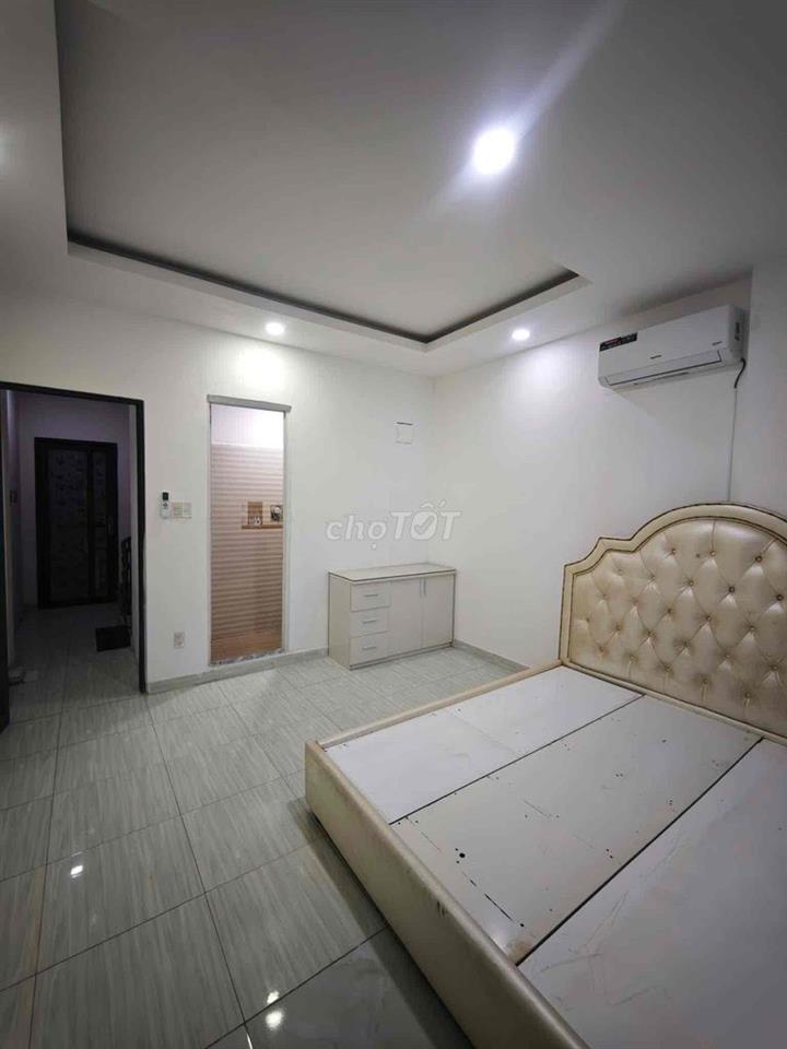 Nhà cao tầng cho thuê từng phòng, đầy đủ tiện ích