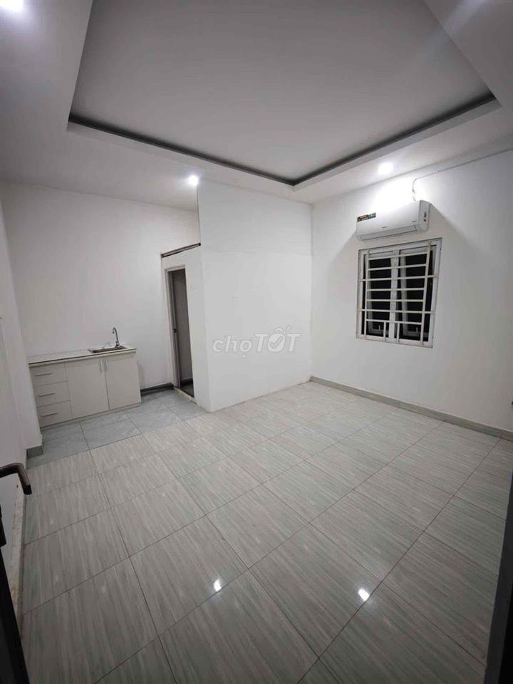 Nhà cao tầng cho thuê từng phòng, đầy đủ tiện ích