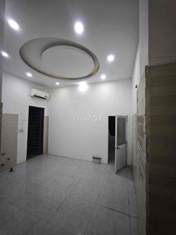 Nhà cao tầng cho thuê từng phòng, đầy đủ tiện ích
