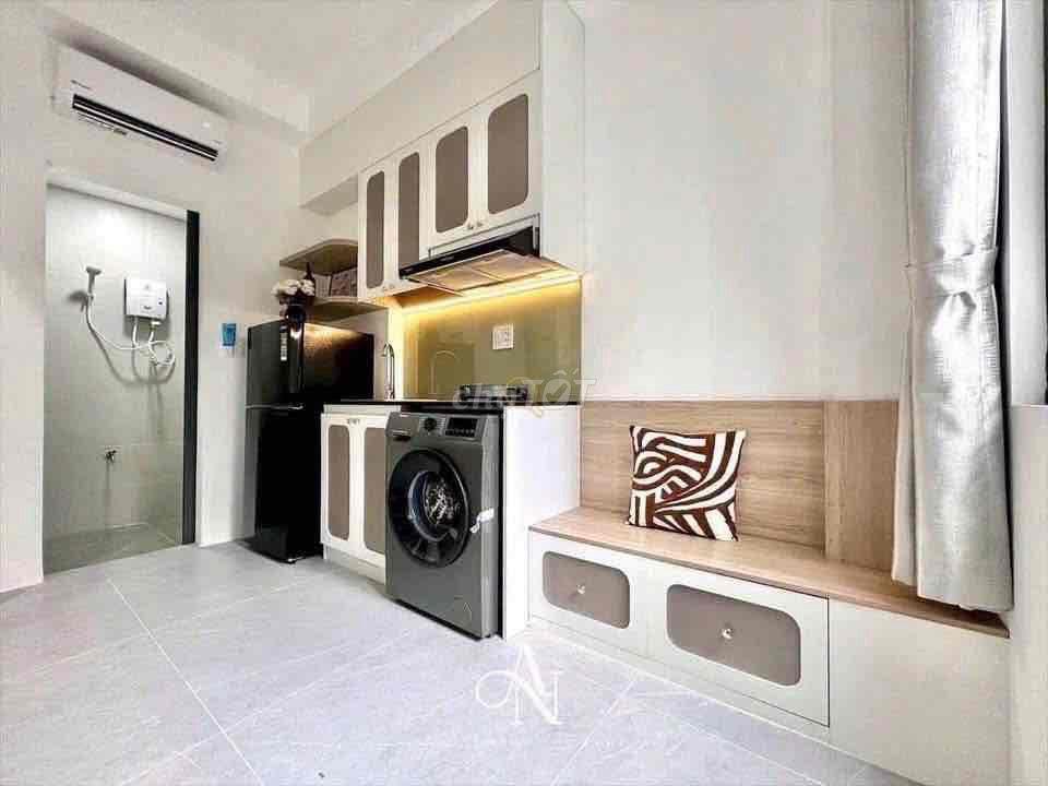 TUNG NGAY SIÊU SIÊU PHẨM CÒN SÓT LẠI MỚI LENGKENG CỬA SỔ TRỜI FULL NỘI