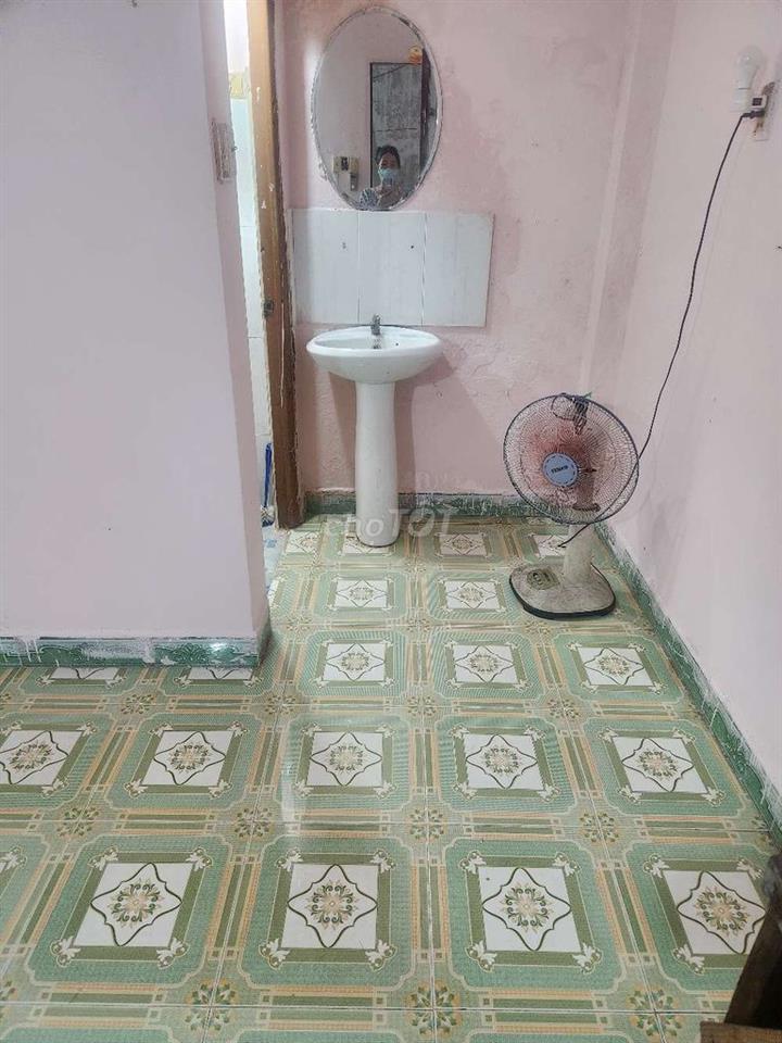 phòng trọ giá rẻ gần đg lê văn việt