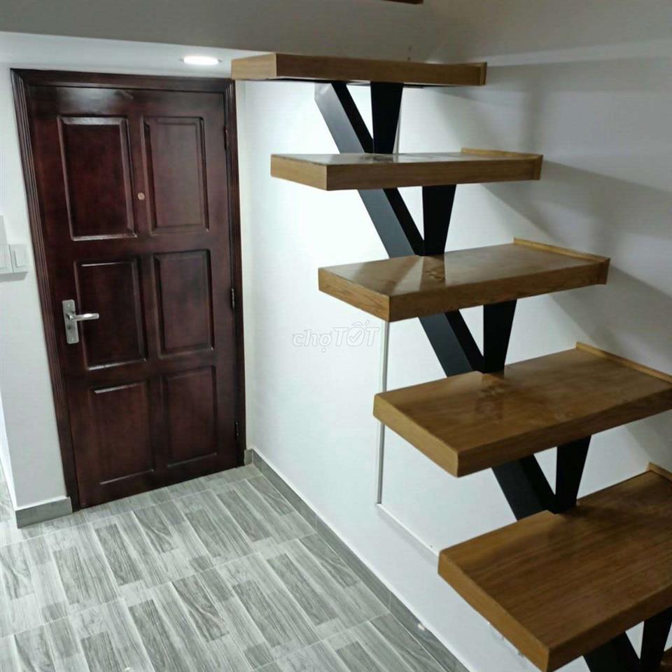PHÒNG MỚI ĐẸP TRONG BIỆT THỰ PHÁP, XE HƠI VÀO TẬN CỬA, GIỜ GIẤC TỰ DO