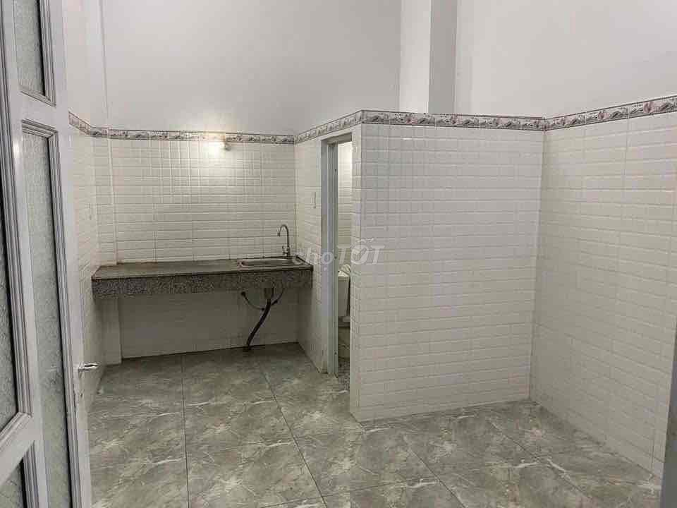 Hiện tại mình trống 1phòng trọ,khu dân cư an ninh,yên tĩnh,gần chợ,trạ