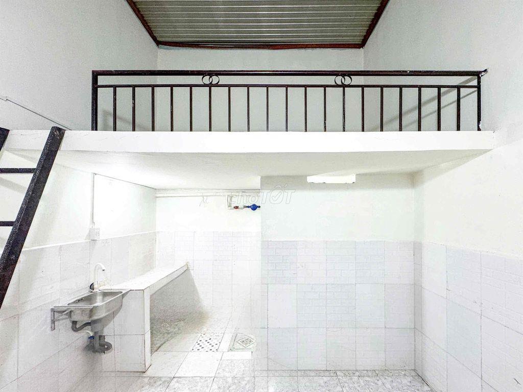 Trọ rẻ bèo Ngã tư 550 