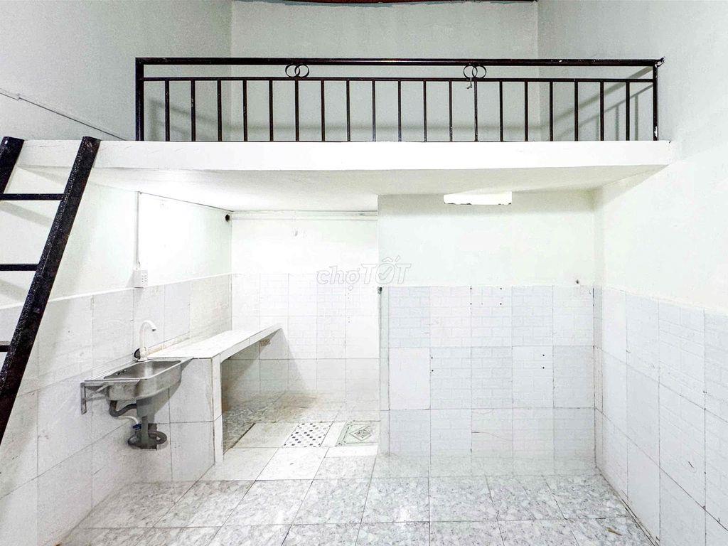 Trọ rẻ bèo Ngã tư 550 