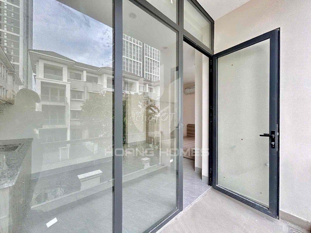 KHAI TRƯƠNG PHÒNG BAN CÔNG CẠNH CHUNG CƯ CITI SOHO, ĐH UMT